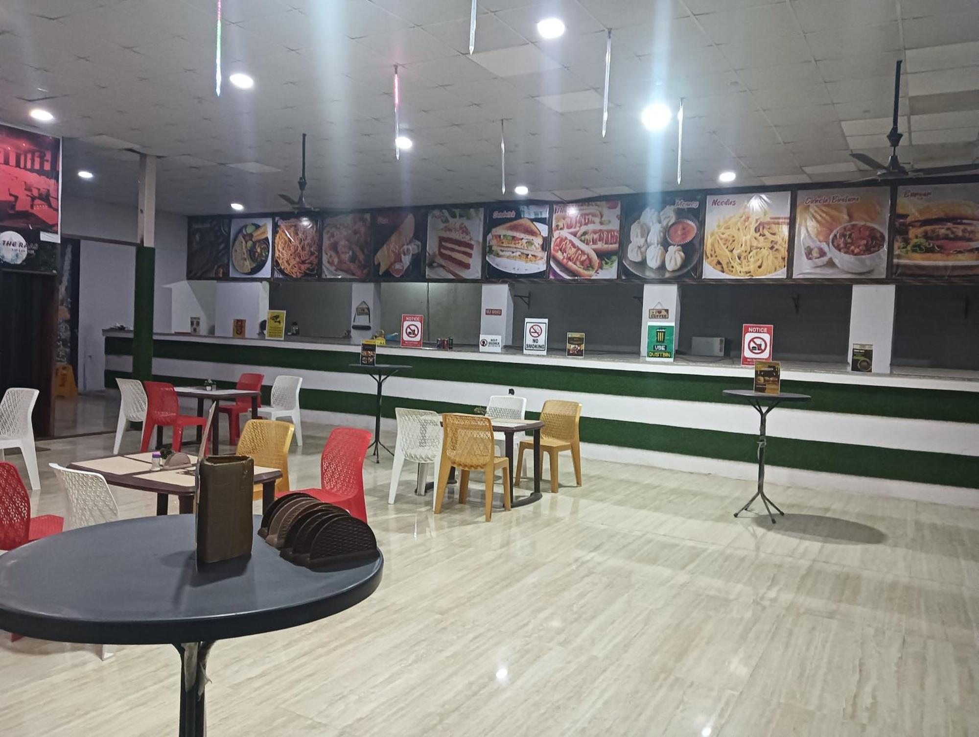 Krishna Fun Land Hotel Mathura Ngoại thất bức ảnh