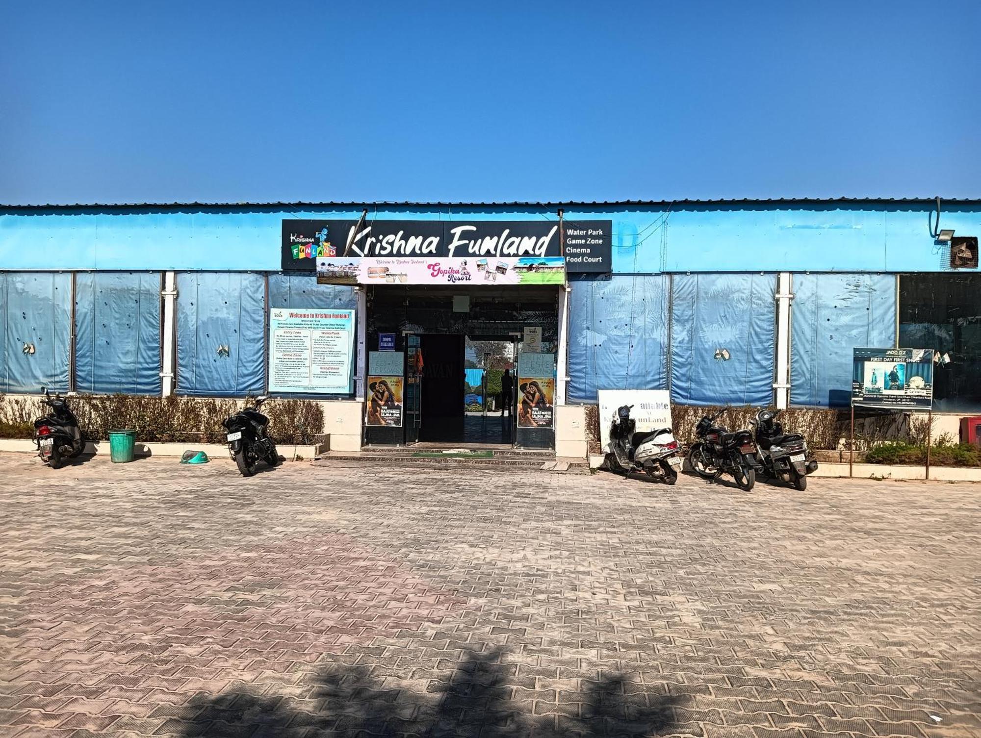Krishna Fun Land Hotel Mathura Ngoại thất bức ảnh